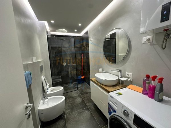 Tirane, shitet apartament Kati 2, 230.000 €