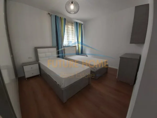 Tirane, shitet apartament 2+1+Ballkon Kati 1, 73 m² 210.000 € (Rruga e Elbasanit)