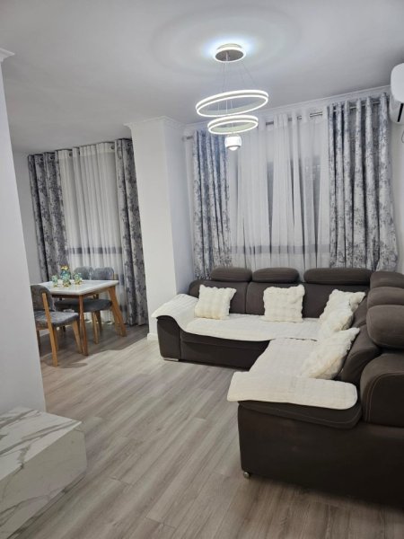 Tirane, shitet apartament 1+1+Ballkon Kati 4, 55 m² 95.000 € (Apartament 1+1 Per Shitje Misto Mame Me Hipoteke Totalisht I Investuar)
