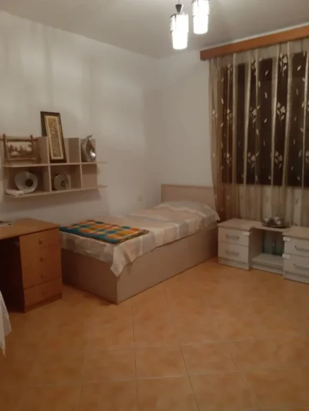 Tirane, jepet me qera apartament 2+1 Kati 5, 110 m² 650 € (Kompleksi Panorama Don Bosko)