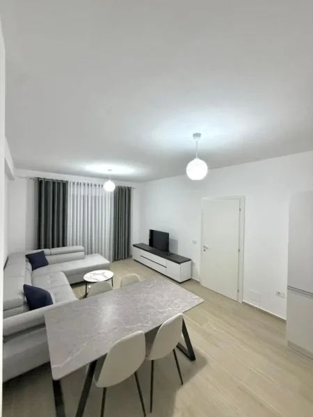 Tirane, jepet me qera apartament 2+1+ Garazh, Kati 2, Cmimi 700 € tek Rezidenca OASIS, Astir, Tirane.