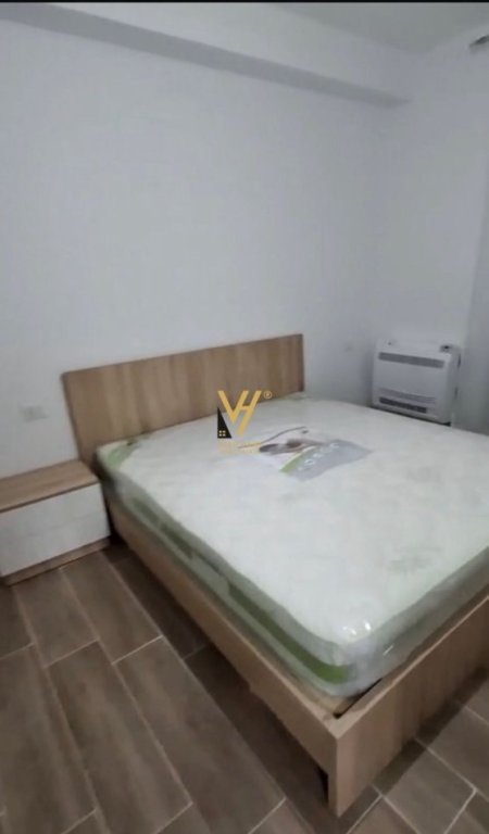Tirane, jepet me qera apartament 2+1+Ballkon Kati 5, 100 m² 500 € (5 MAJI)