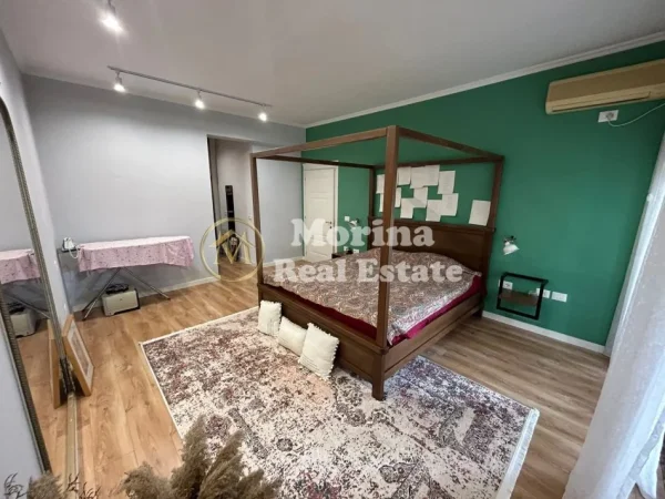 Tirane, jepet me qera apartament 1+1 Kati 4, 68 m² 450 € (Fresku)