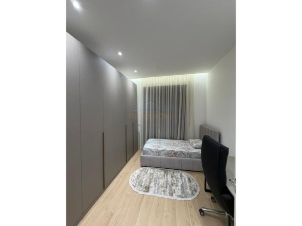 Tirane, shitet apartament 2+1+Ballkon Kati 5, 114 m² 557.000 € (RRUGA E KAVAJES)