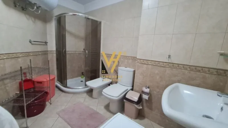 Tirane, jepet me qera apartament 2+1+Ballkon Kati 2, 115 m² 660 € (DON BOSKO)