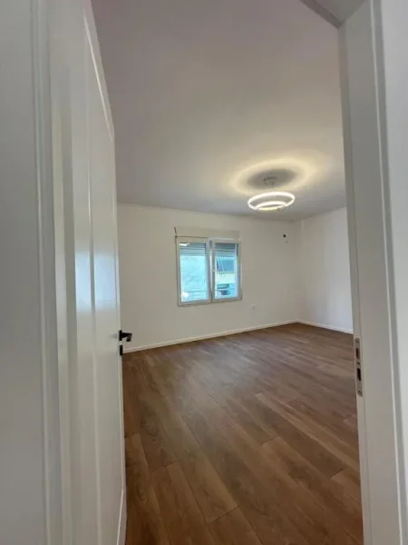 Tirane, shitet 2+1 , 64 m² 118.001 € (PORCELAN)