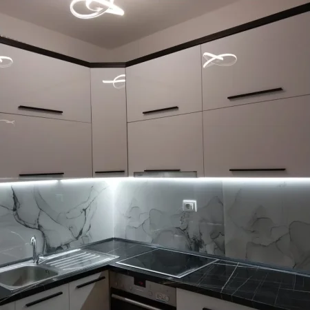 Tirane, jepet me qera apartament 1+1+Ballkon Kati 2, 60 m² 400 € 