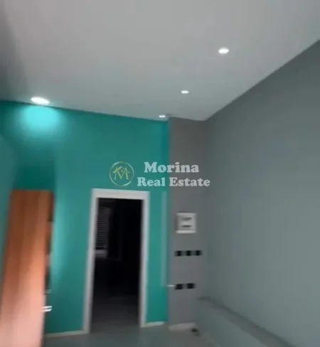 Tirane, jepet me qera ambjent biznesi Kati 0, 120 m² 500 € (Rruga e Dibres)