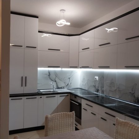 Tirane, jepet me qera apartament 1+1+Ballkon Kati 2, 60 m² 400 € (Astir)