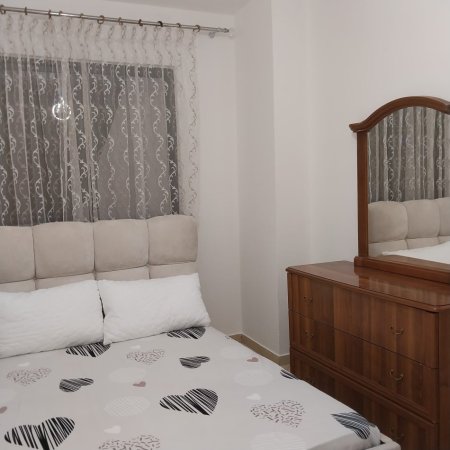 Tirane, jepet me qera apartament 1+1+Aneks+Ballkon Kati 3, 65 m² 400 € (Astir “rr. Aleksandri i Madh)