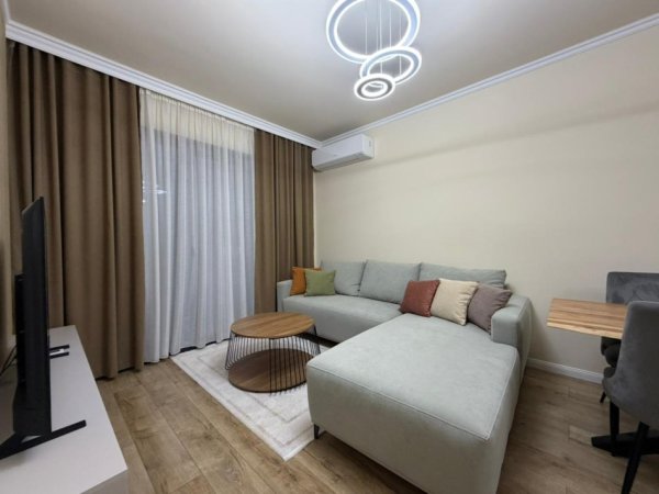 Tirane, jepet me qera apartament 1+1 Kati 3, 67 m² 1.000 € (Liqeni i Thate.)