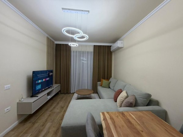 Tirane, jepet me qera apartament 1+1 Kati 3, 67 m² 1.000 € (Liqeni i Thate.)