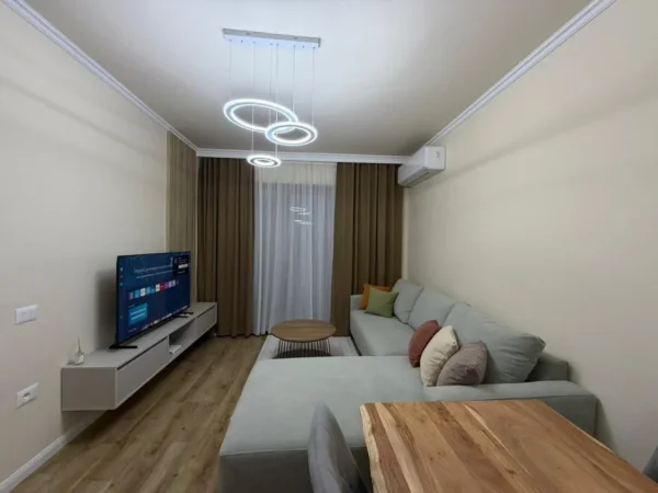 Tirane, jepet me qera apartament 1+1 Kati 3, 67 m² 1.000 € (Liqeni i Thate.)