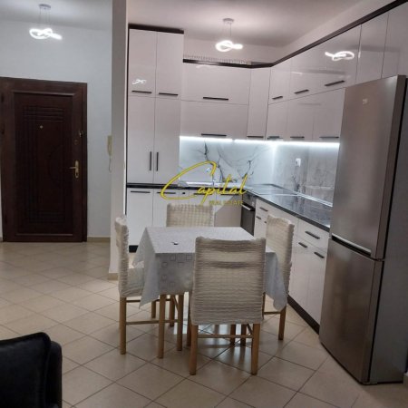 Tirane, jepet me qera apartament 1+1 Kati 3, 60 m² 400 € (ASTIR)