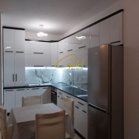 Tirane, jepet me qera apartament 1+1 Kati 3, 60 m² 400 € (ASTIR)