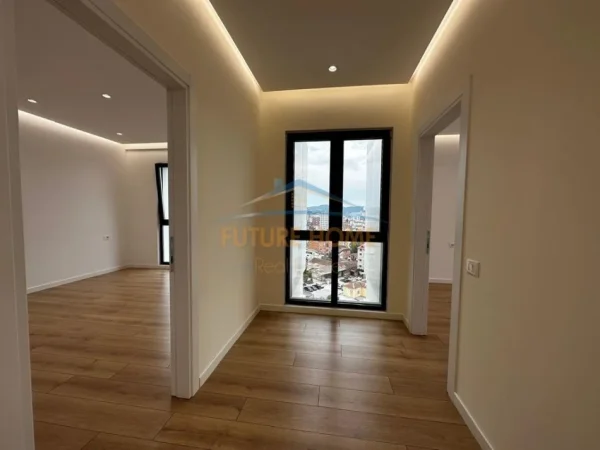 Tirane, jepet me qera apartament 2+1 Kati 9, 105 m² 770 € (Kompleksi Arlis , Farmacia 10)