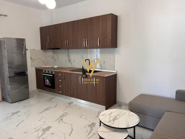 Tirane, jepet me qera apartament 2+1+Ballkon Kati 2, 90 m² 500 € (MULLET)