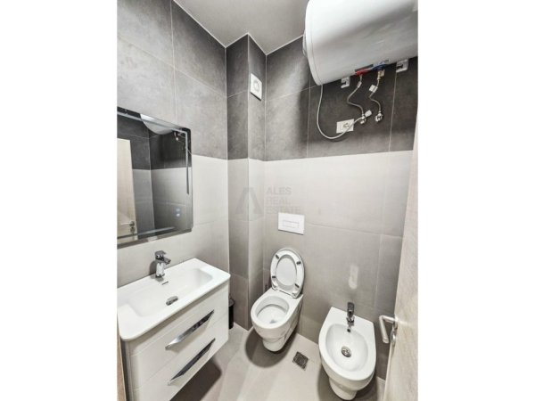Tirane, jepet me qera apartament 1+1 Kati 3, 70 m² 550 € (Astir)