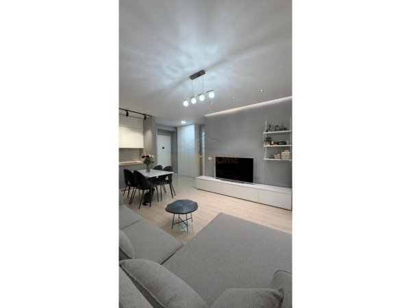 Tirane, shitet apartament 1+1+Ballkon Kati 3, 65 m² 170.000 € (Fiori Di Bosco)