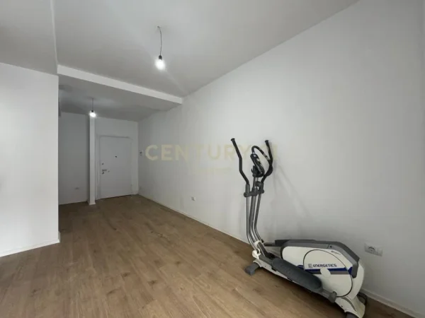 Tirane, shes apartament 1+1 Kati 6, 62 m² 165.000 € (Siri Kodra)