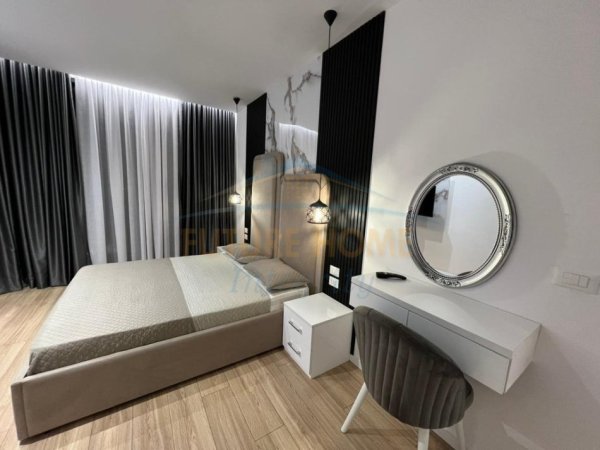 Tirane, jepet me qera apartament 2+1 Kati 1, 88 m² 1.300 € (LAKE VIEW LIQENI)