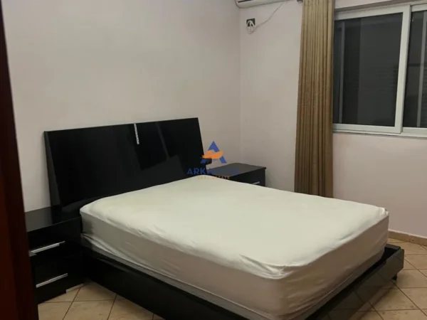 Tirane, jepet me qera apartament 1+1+Ballkon Kati 3, 56 m² 574 € 
