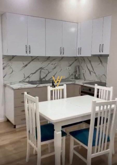Tirane, jepet me qera apartament 1+1+Ballkon Kati 1, 70 m² 400 € (KODRA E DIELLIT)