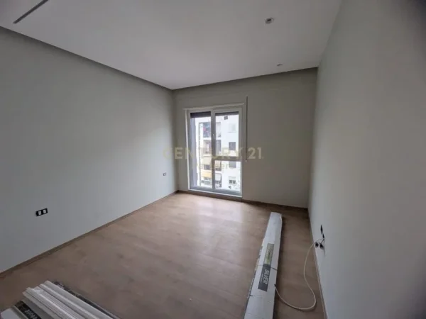 Tirane, shes apartament 2+1 Kati 6, 97 m² 179.000 € (Rruga 5 Maji)