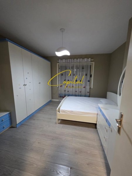 Tirane, jepet me qera apartament 2+1 Kati 7, 93 m² 500 € (YZBERISHT)