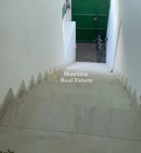 Tirane, jepet me qera ambjent biznesi Kati 1, 200 m² 500 € (Babrru)