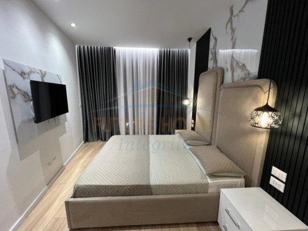 Tirane, jepet me qera apartament 2+1+Ballkon Kati 1, 88 m² 1.300 € (Lake View Residence, Tiranë.)