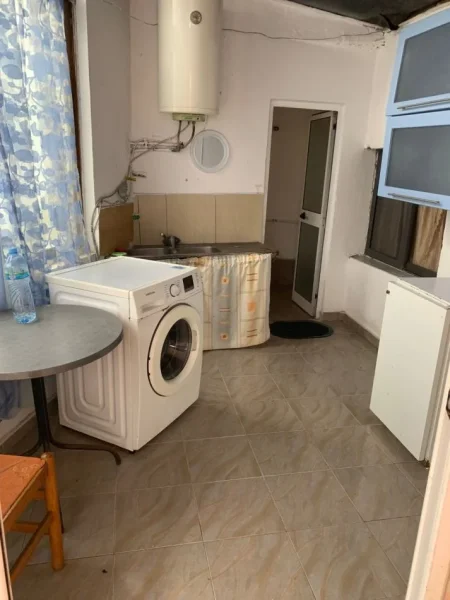 Tirane, jepet me qera Vile 1+1+Aneks Kati 0, 150 €