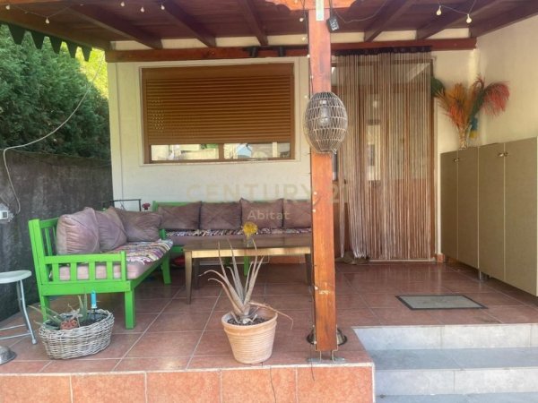 Tirane, shitet shtepi 1+1 Kati 0, 260 m² 270.000 € (Sauk)