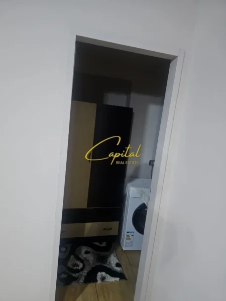 Tirane, jepet me qera apartament 2+1 Kati 4, 95 m² 350 € (SAUK)