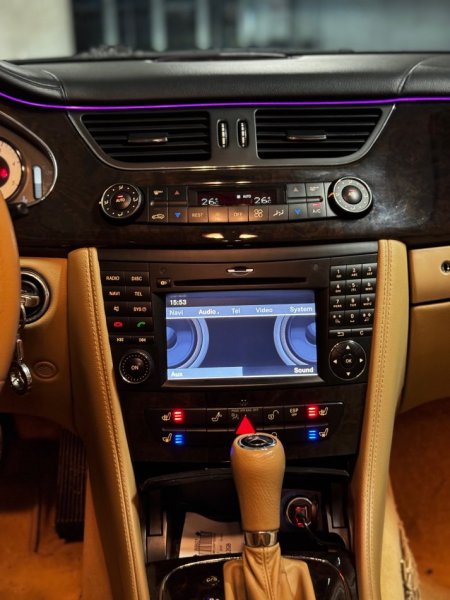 Tirane, shitet makine Mercedes CLS 320 CDI FACELIFT | 3.0 V6 | Disqe AMG | Zvicre Nafte, blu e errët automatik Klima 247.000 km 7.700 €