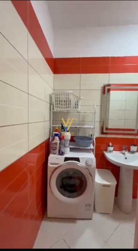 Tirane, jepet me qera apartament 1+1+Ballkon Kati 7, 83 m² 450 € (ASTIR)