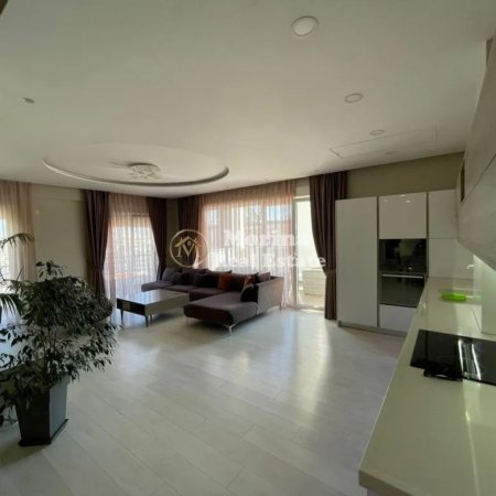 Tirane, jepet me qera apartament 3+1 Kati 4, 130 m² 1.400 € (Liqeni i Thate)