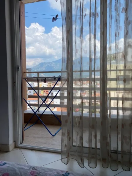 JEPET ME QIRA APARTAMENT 1+1 NE 5 MAJI , 450 Euro