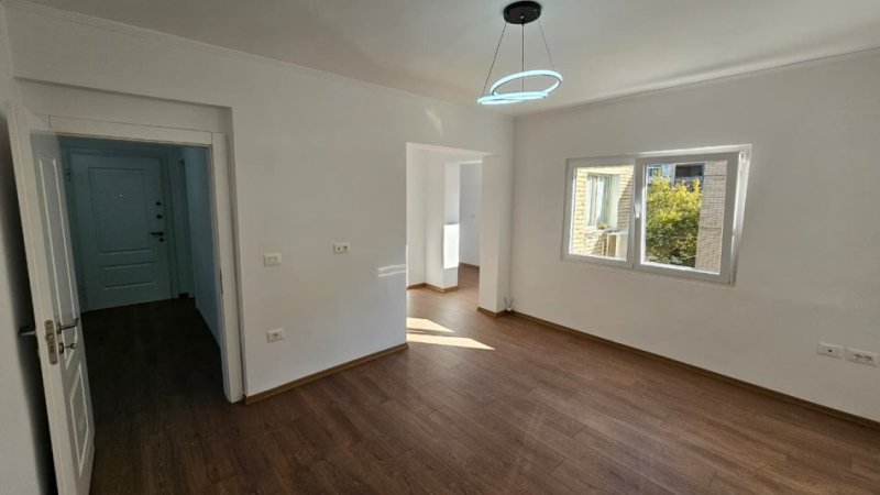 Tirane, shitet apartament 2+1 Kati 4, 76 m² 145.000 € 