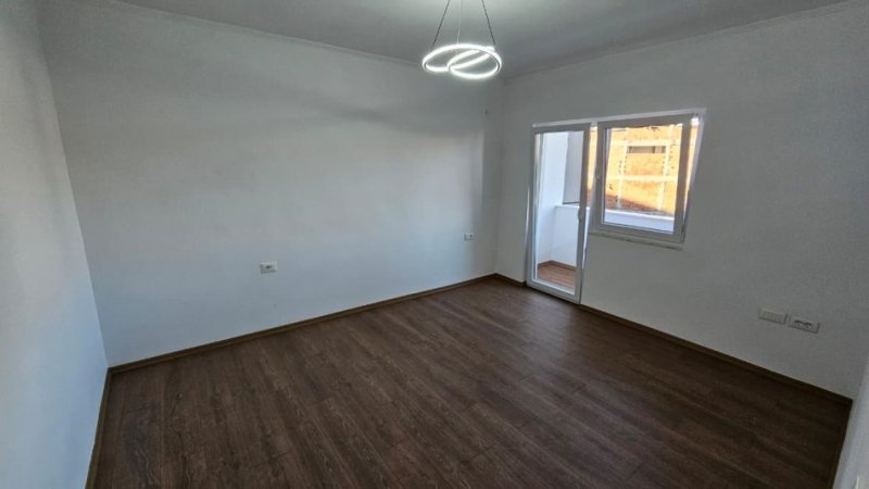 Tirane, shitet apartament 2+1 Kati 4, 76 m² 145.000 € 