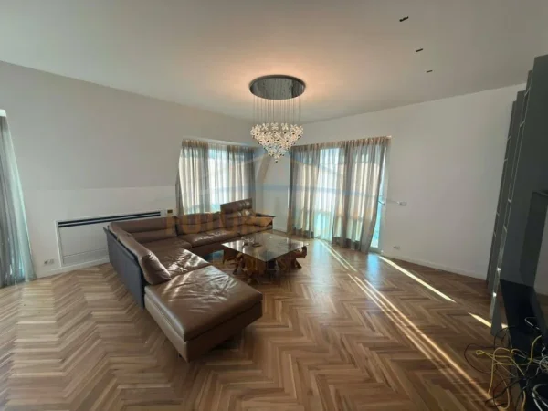 Tirane, shitet apartament 1+1+Ballkon Kati 14, 120 m² 750.000 € (Ambasador 3)