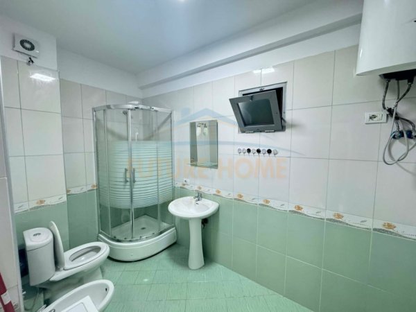 Tirane, shitet apartament 2+1+Ballkon Kati 9, 79 m² 155.000 € (Unaza e Re)