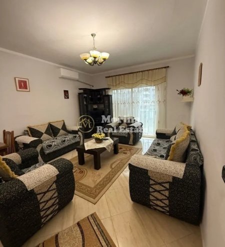Tirane, jepet me qera apartament 1+1 Kati 2, 65 m² 450 € (Astir)