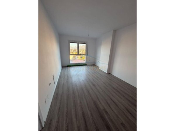 Tirane, shitet 1+1+Ballkon Kati 4, 66 m² 88.000 € 