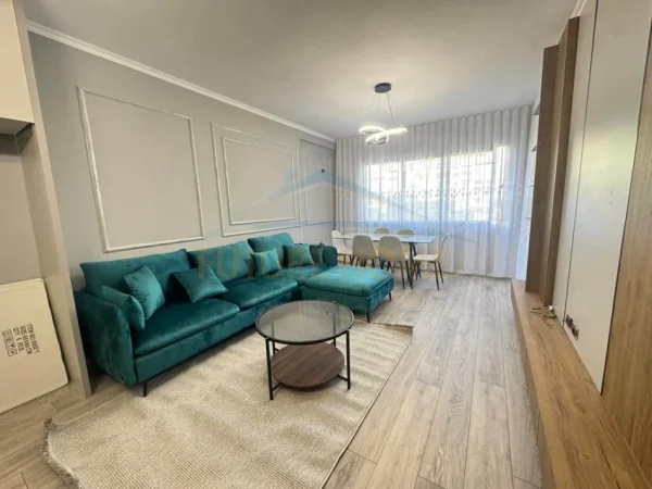 Tirane, shitet apartament 2+1+Ballkon Kati 2, 105 m² 175.000 € (Unaza e Re)