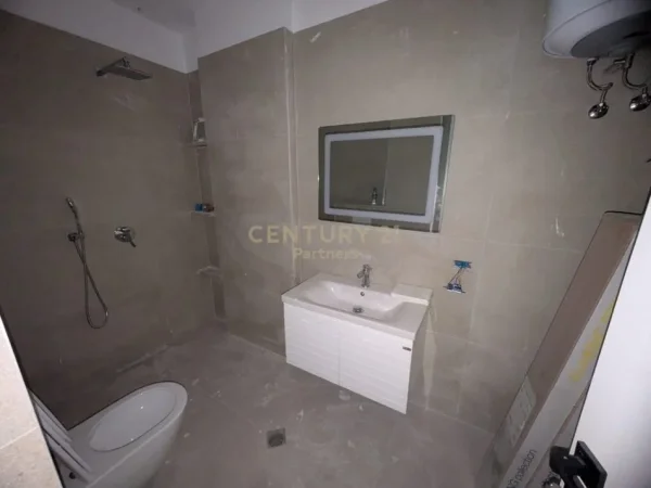Tirane, shitet apartament 2+1 Kati 7, 97 m² 179.000 € (5 maj)
