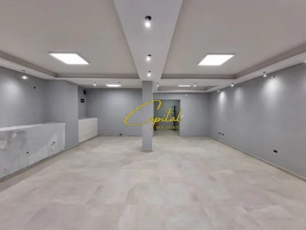 Tirane, shitet ambjent biznesi Kati 0, 94 m² 130.000 € (PAZARI I RI)