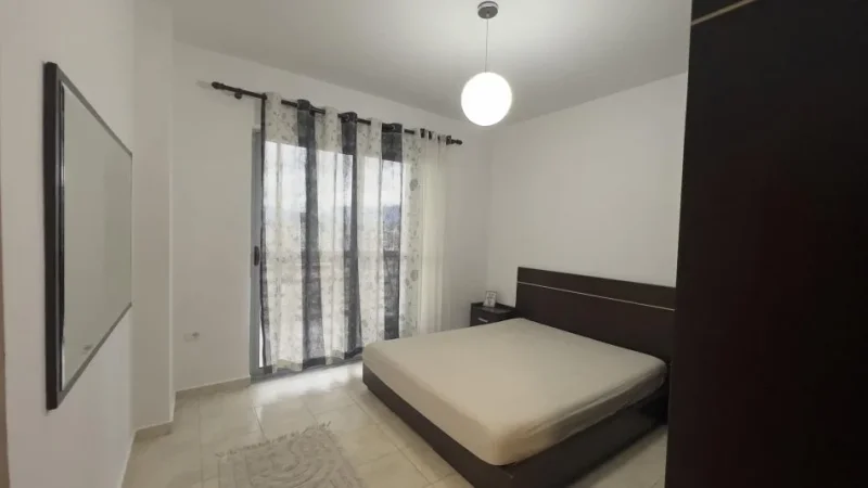 Tirane, jepet me qera apartament 1+1+Ballkon , 84 €