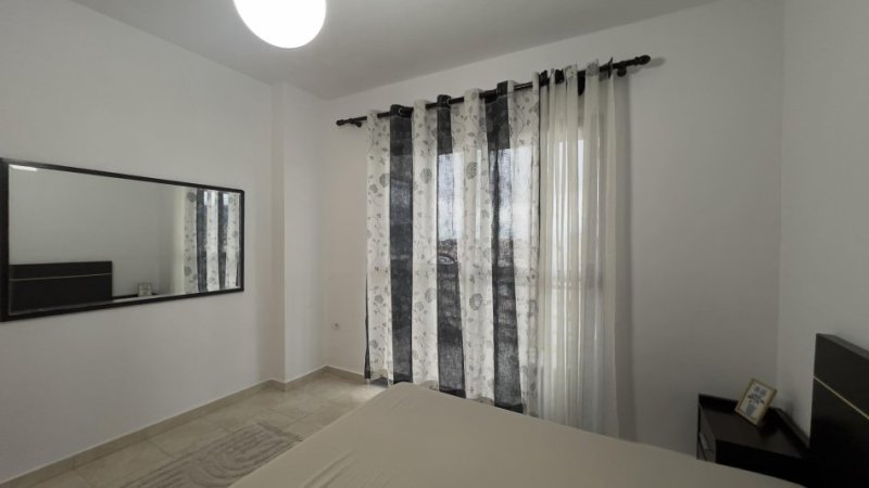 Tirane, jepet me qera apartament 1+1+Ballkon , 84 €