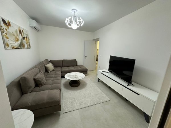 Tirane, jepet me qera apartament 2+1 Kati 2,